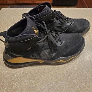 Nike Air Jordan Marz Sneakers. Black and gold. Men's size 11.5.